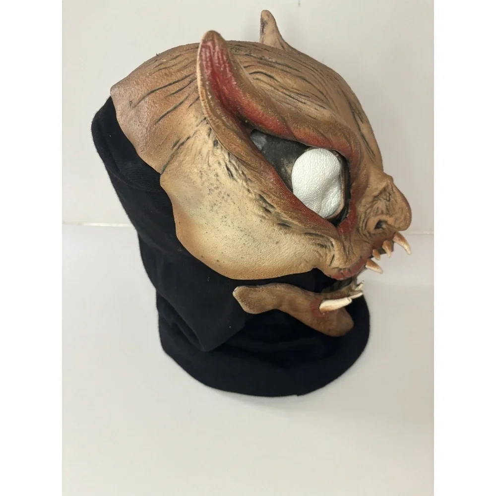 👻 1997 Be Something Studios BSS Fang Face Black Hood Scary Halloween Mask